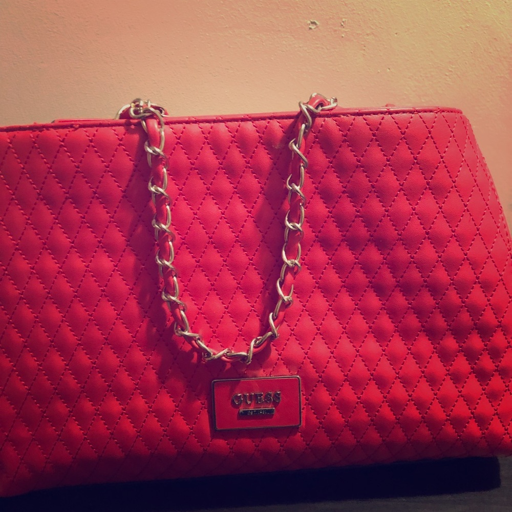 RED Guess handbag with removable strap.